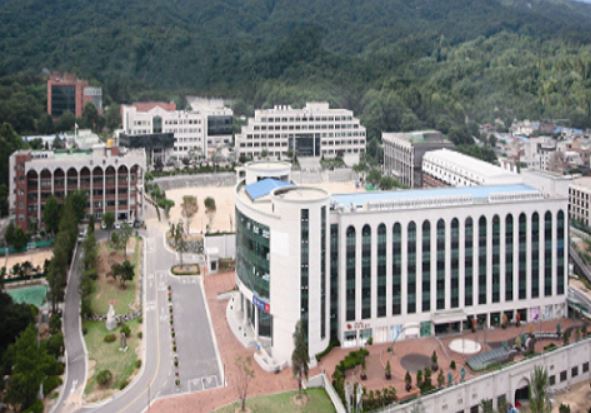 그림입니다.

원본 그림의 이름: 신한대학교.jpg.png

원본 그림의 크기: 가로 591pixel, 세로 413pixel