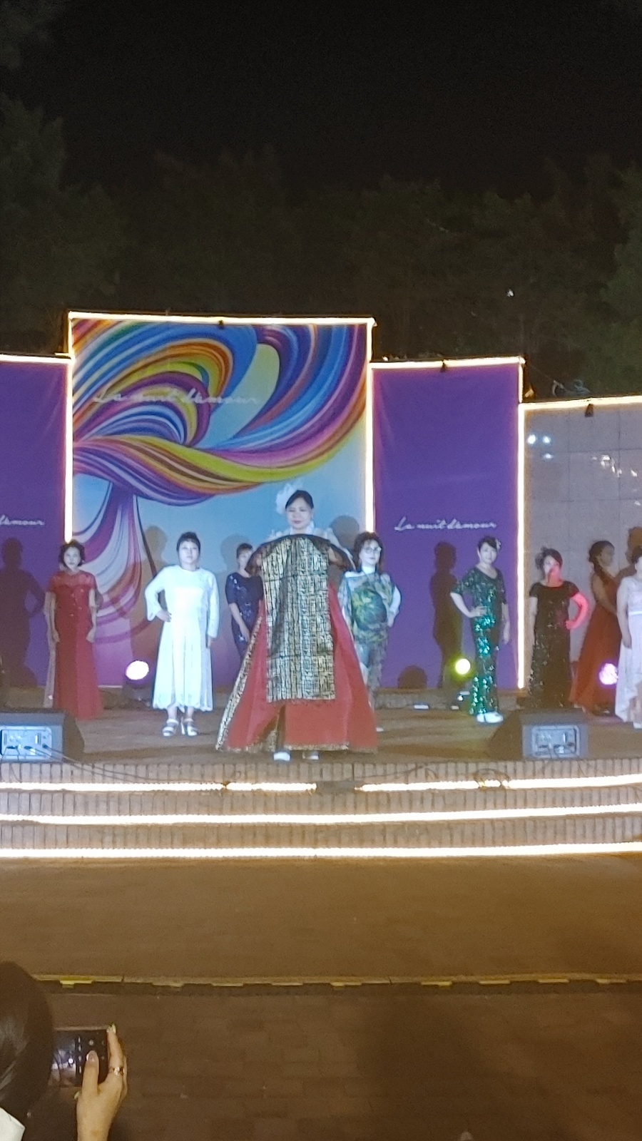 YMCA 후원 행사(사랑이흐르는밤) 시니어모델 공연 9번째 첨부파일 이미지