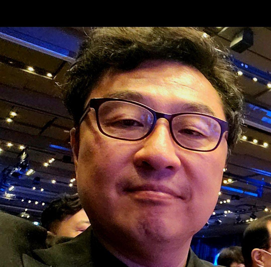 조윤재 사진