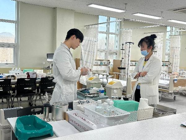 2025학년도 간호대학 핵심간호술 역량 평가 체계 구축 수업 (2026.02.20) 대표이미지