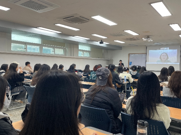 취업 멘토링 현장 전문가 특강: 영유아아동상담 및 발달재활서비스 제공인력 대표이미지