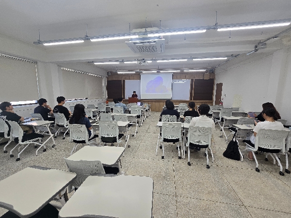 상담심리 분야 공인 자격증 취득 및 전공 교육과정 개편을 위한 학생 간담회 개최  대표이미지